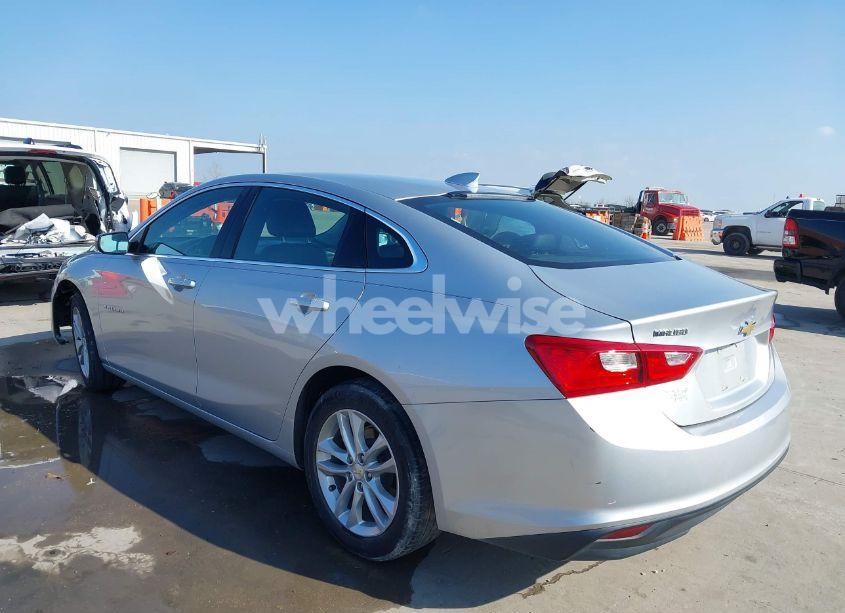 Photo 3 of 2017 Chevrolet Malibu 1LT (VIN 1G1ZE5STXHF183907)