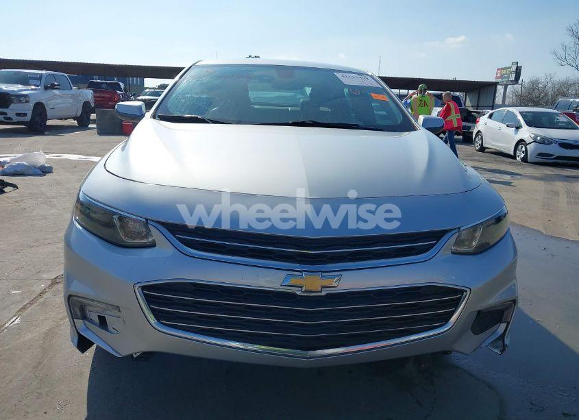 Photo 6 of 2017 Chevrolet Malibu 1LT (VIN 1G1ZE5STXHF183907)
