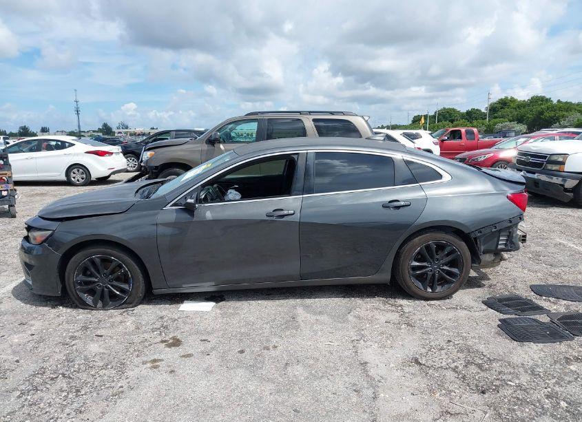 Photo 14 of 2017 Chevrolet Malibu 1LT (VIN 1G1ZE5STXHF184099)