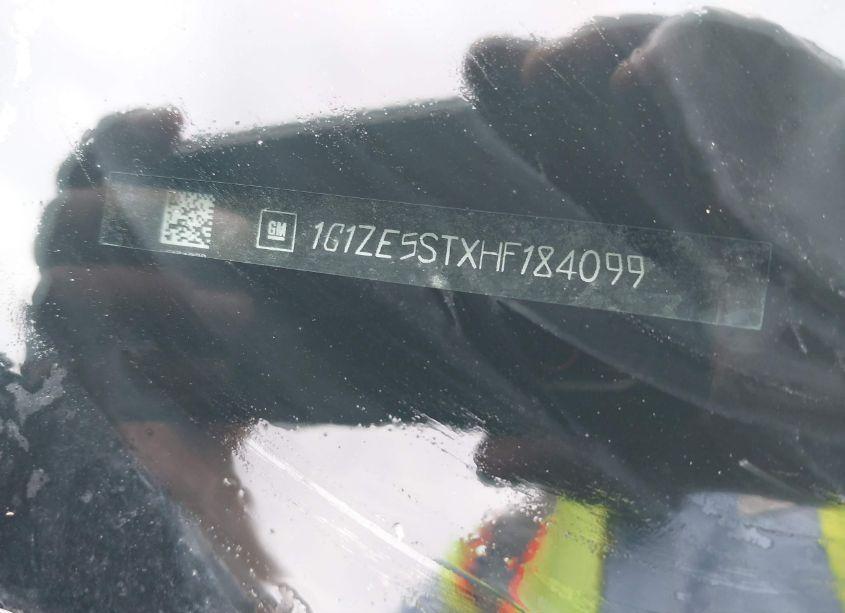 Photo 9 of 2017 Chevrolet Malibu 1LT (VIN 1G1ZE5STXHF184099)