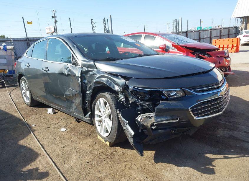 2017 Chevrolet Malibu 1LT (VIN 1G1ZE5STXHF184250) main photo