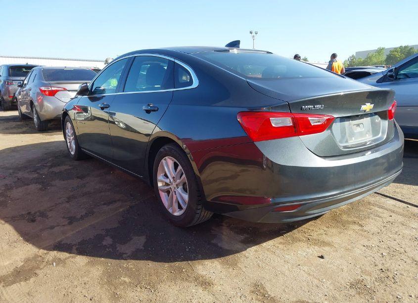 Photo 3 of 2017 Chevrolet Malibu 1LT (VIN 1G1ZE5STXHF184250)