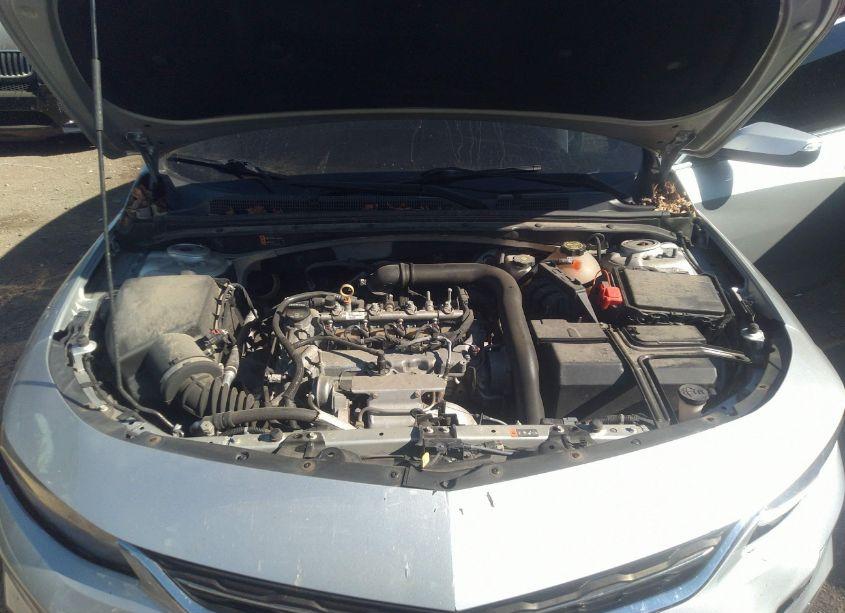 Photo 10 of 2017 Chevrolet Malibu 1LT (VIN 1G1ZE5STXHF184555)