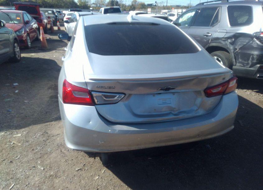 Photo 16 of 2017 Chevrolet Malibu 1LT (VIN 1G1ZE5STXHF184555)