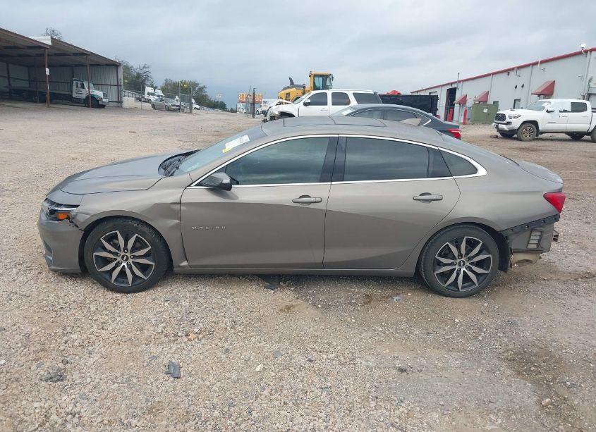 Photo 15 of 2017 Chevrolet Malibu 1LT (VIN 1G1ZE5STXHF202889)