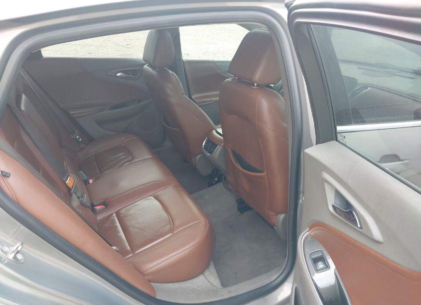 Photo 8 of 2017 Chevrolet Malibu 1LT (VIN 1G1ZE5STXHF202889)