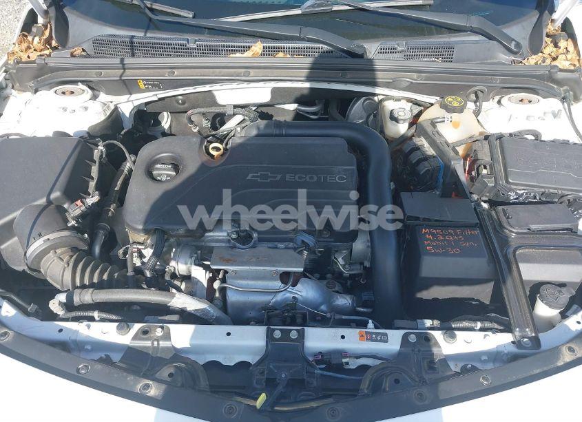 Photo 10 of 2017 Chevrolet Malibu 1LT (VIN 1G1ZE5STXHF210121)