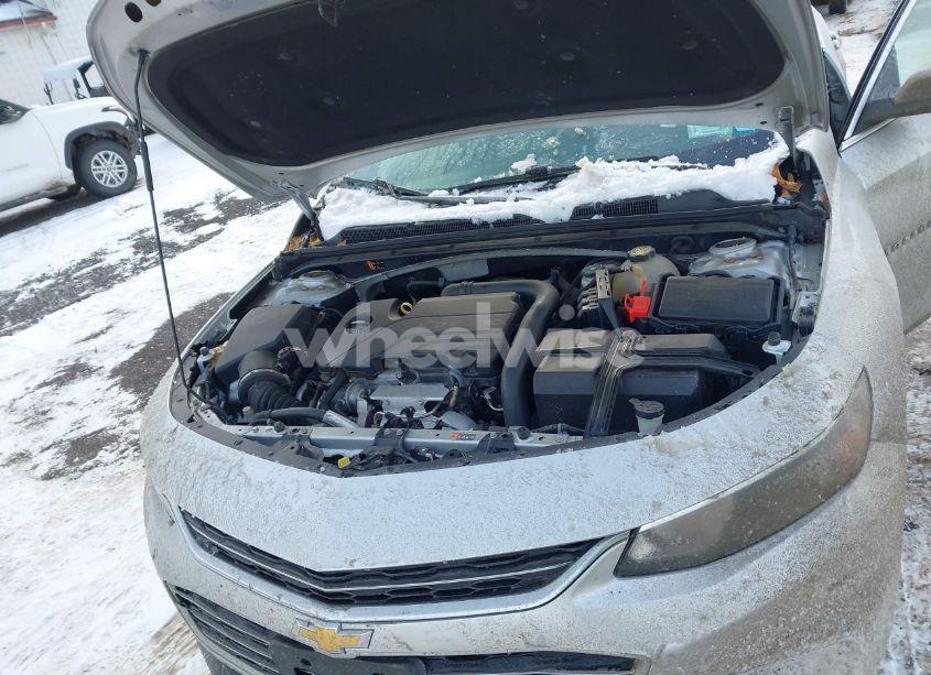 Photo 10 of 2017 Chevrolet Malibu 1LT (VIN 1G1ZE5STXHF220714)