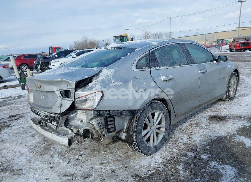 Photo 4 of 2017 Chevrolet Malibu 1LT (VIN 1G1ZE5STXHF220714)