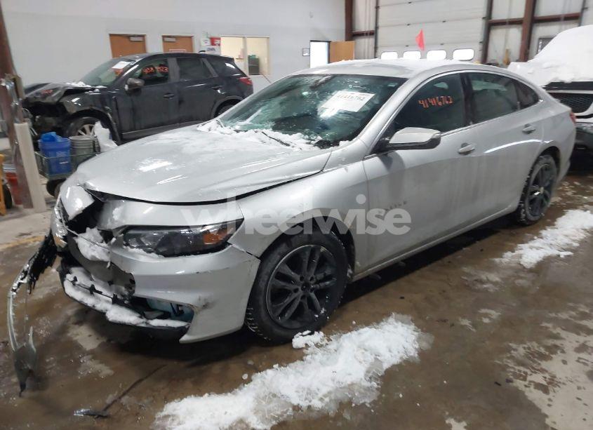 Photo 2 of 2017 Chevrolet Malibu 1LT (VIN 1G1ZE5STXHF256743)