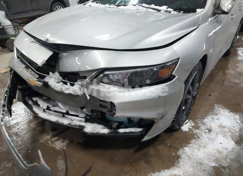 Photo 6 of 2017 Chevrolet Malibu 1LT (VIN 1G1ZE5STXHF256743)