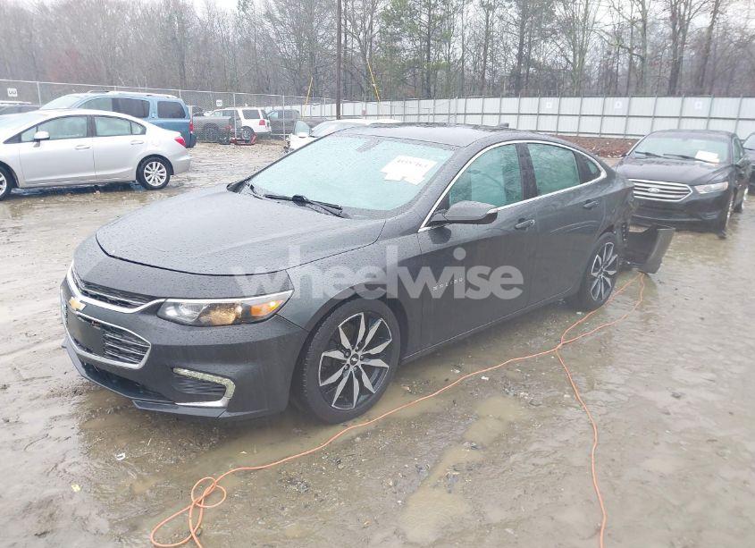 Photo 2 of 2017 Chevrolet Malibu 1LT (VIN 1G1ZE5STXHF282789)