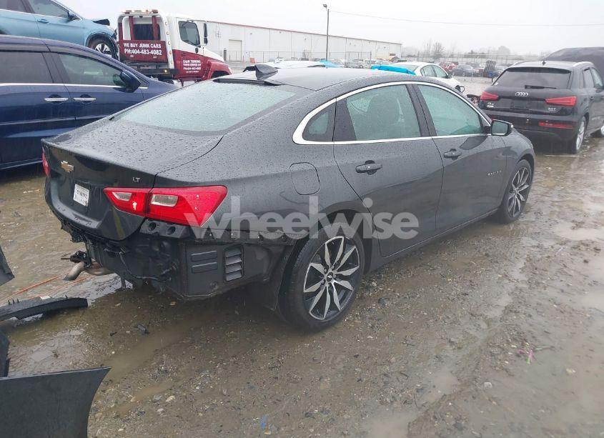 Photo 4 of 2017 Chevrolet Malibu 1LT (VIN 1G1ZE5STXHF282789)