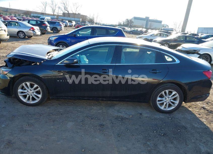 Photo 14 of 2017 Chevrolet Malibu 1LT (VIN 1G1ZE5STXHF289810)