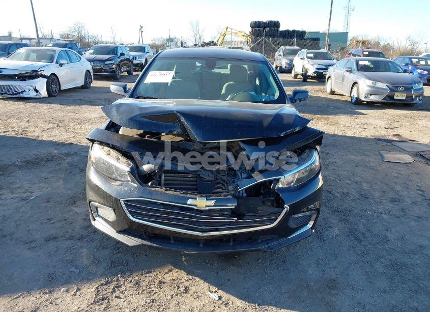 Photo 6 of 2017 Chevrolet Malibu 1LT (VIN 1G1ZE5STXHF289810)
