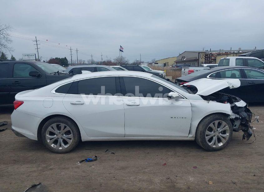 Photo 12 of 2018 Chevrolet Malibu PREMIER (VIN 1G1ZE5SX2JF291382)