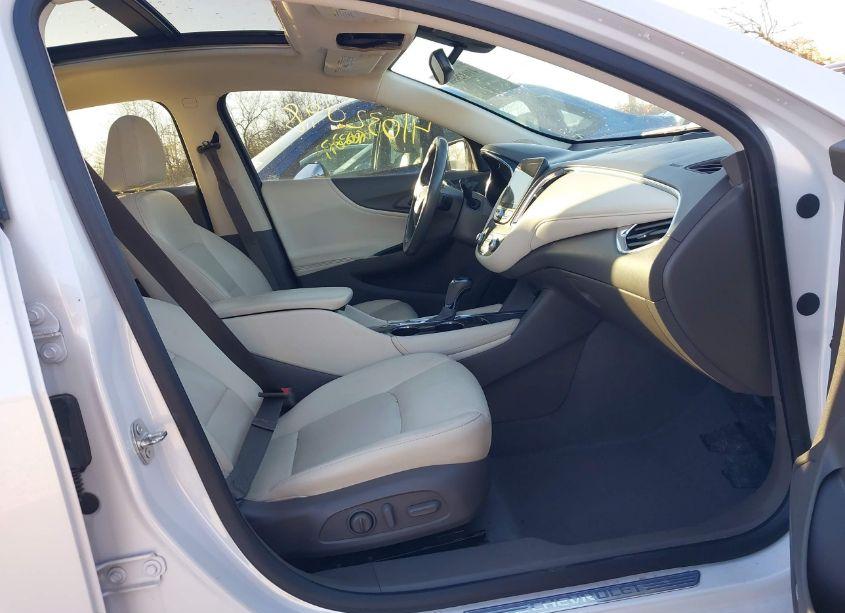 Photo 5 of 2019 Chevrolet Malibu PREMIER (VIN 1G1ZE5SX2KF150717)