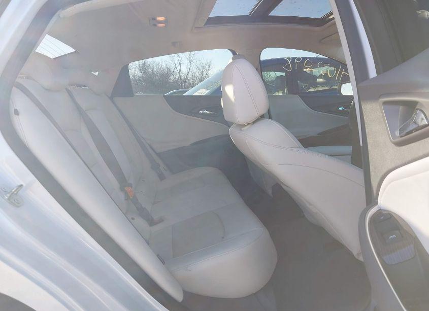 Photo 8 of 2019 Chevrolet Malibu PREMIER (VIN 1G1ZE5SX2KF150717)