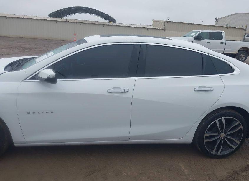 Photo 14 of 2020 Chevrolet Malibu FWD PREMIER (VIN 1G1ZE5SX2LF075549)