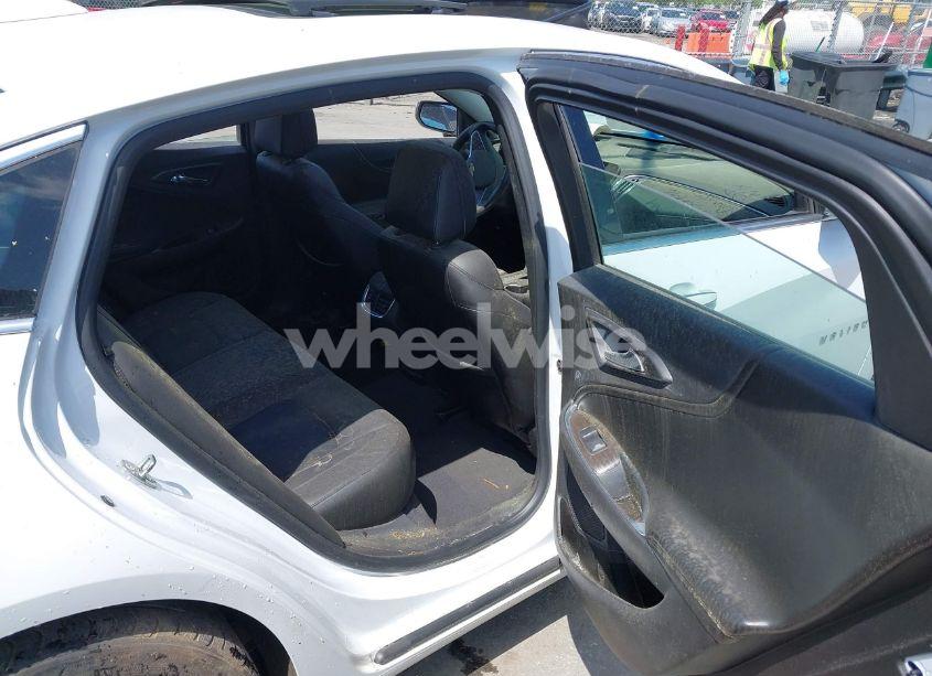 Photo 8 of 2018 Chevrolet Malibu PREMIER (VIN 1G1ZE5SX4JF100996)