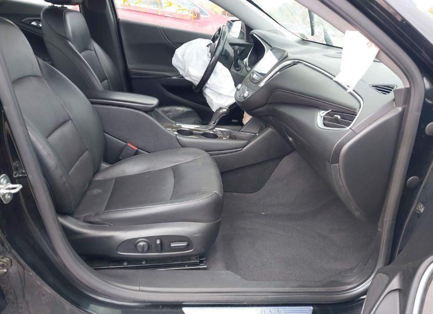 Photo 5 of 2020 Chevrolet Malibu FWD PREMIER (VIN 1G1ZE5SX4LF023307)