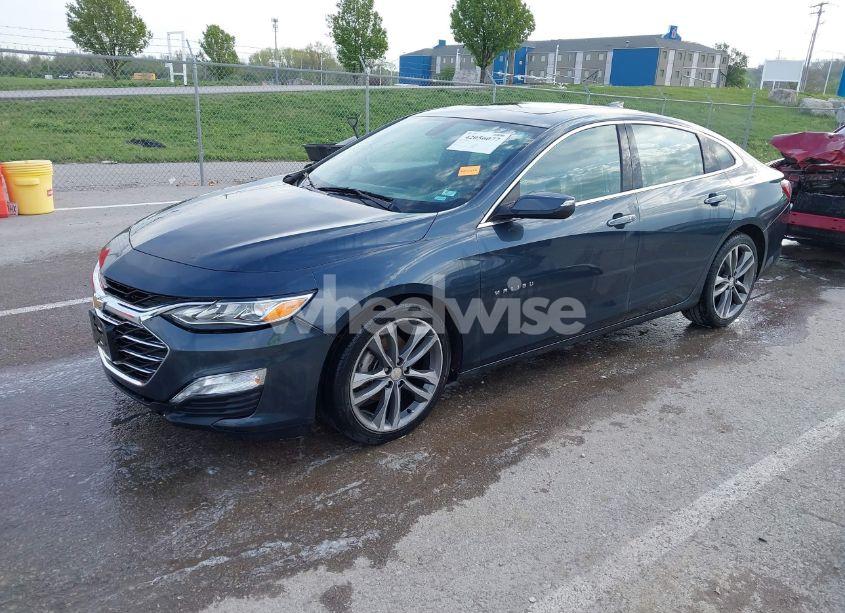 Photo 2 of 2020 Chevrolet Malibu FWD PREMIER (VIN 1G1ZE5SX4LF055125)