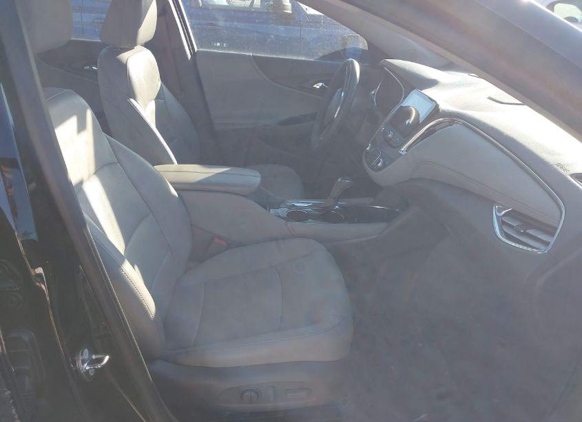 Photo 5 of 2018 Chevrolet Malibu PREMIER (VIN 1G1ZE5SX6JF117704)