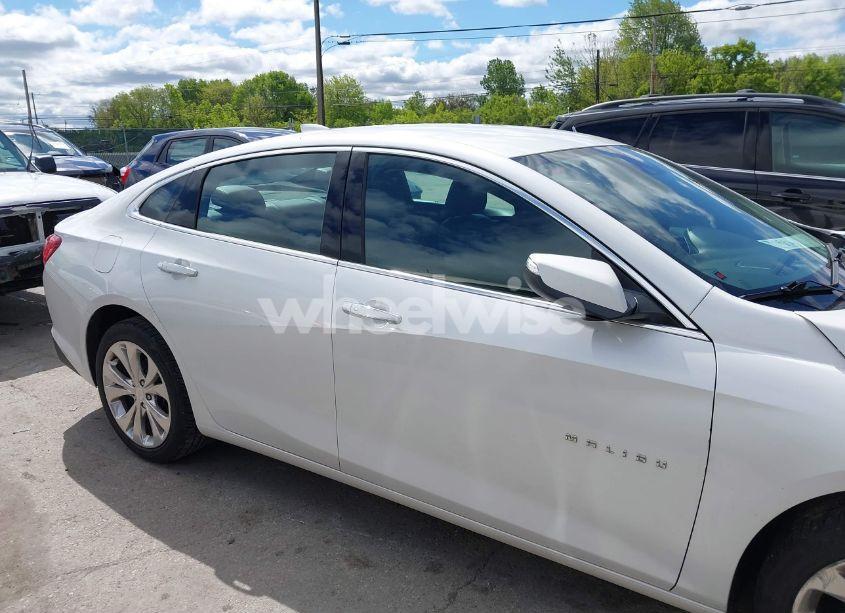 Photo 13 of 2018 Chevrolet Malibu PREMIER (VIN 1G1ZE5SX6JF173805)