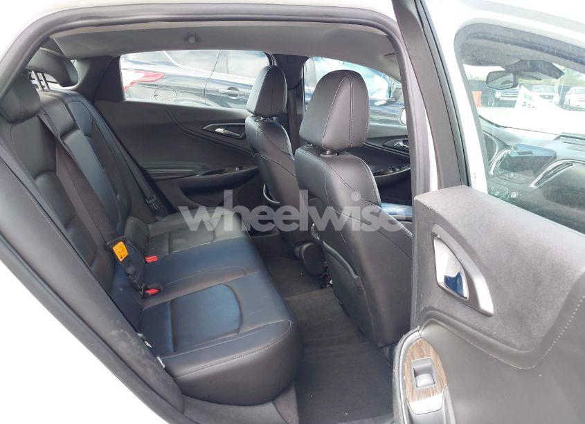 Photo 8 of 2018 Chevrolet Malibu PREMIER (VIN 1G1ZE5SX6JF173805)