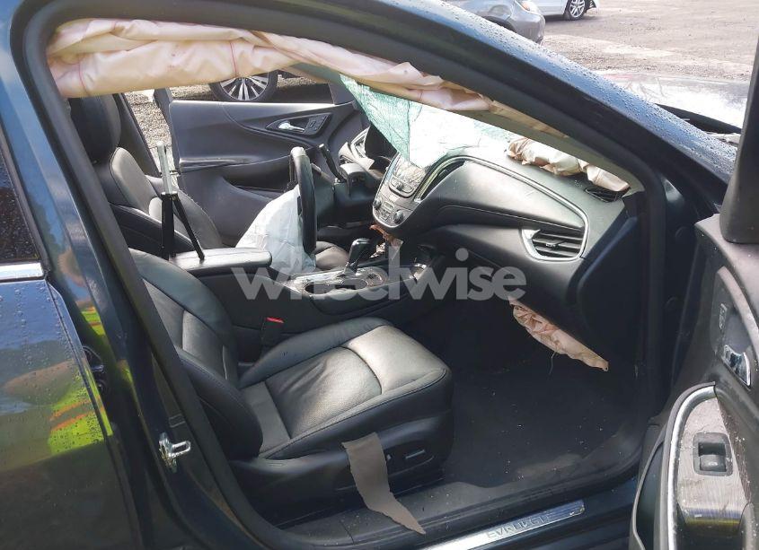 Photo 5 of 2019 Chevrolet Malibu PREMIER (VIN 1G1ZE5SX6KF148131)