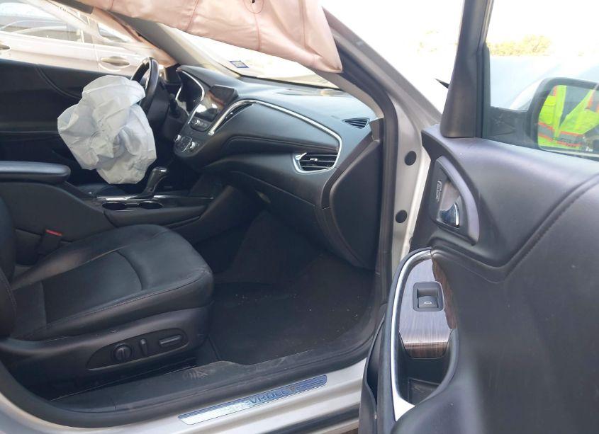 Photo 5 of 2020 Chevrolet Malibu FWD PREMIER (VIN 1G1ZE5SX6LF003351)