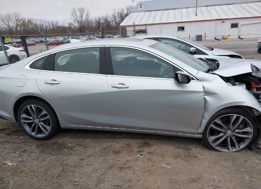 Photo 13 of 2020 Chevrolet Malibu FWD PREMIER (VIN 1G1ZE5SX6LF031375)