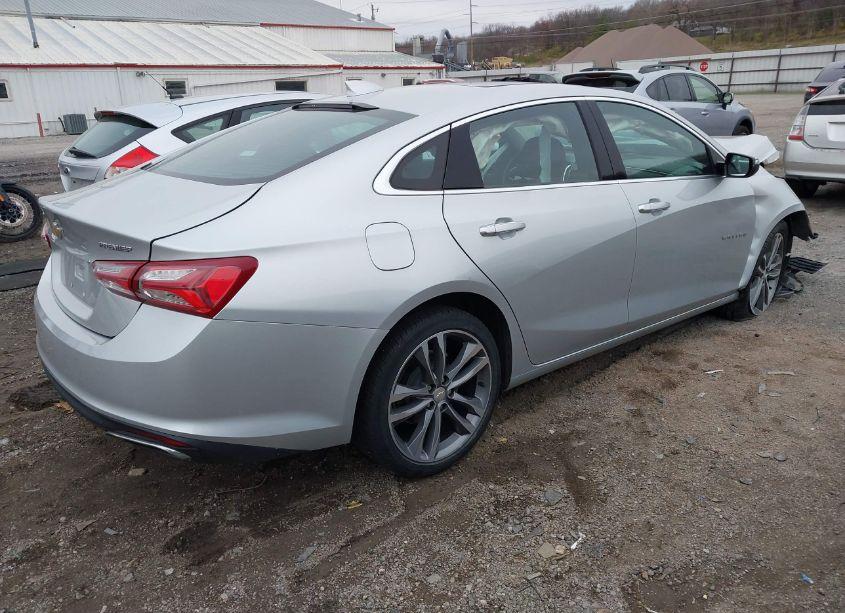 Photo 4 of 2020 Chevrolet Malibu FWD PREMIER (VIN 1G1ZE5SX6LF031375)