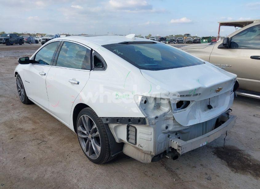 Photo 3 of 2020 Chevrolet Malibu FWD PREMIER (VIN 1G1ZE5SX6LF132013)