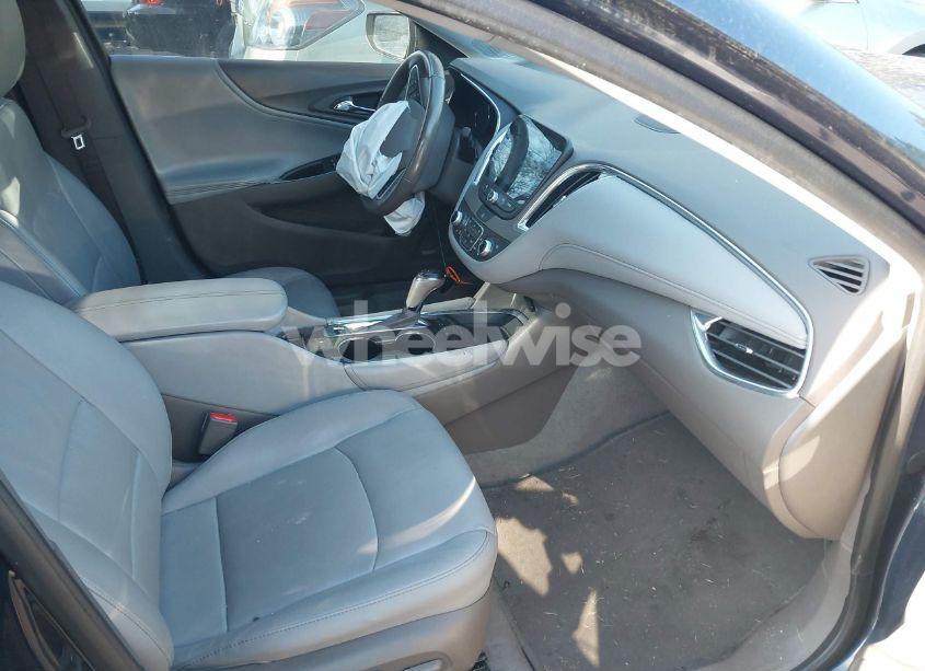 Photo 5 of 2019 Chevrolet Malibu PREMIER (VIN 1G1ZE5SX8KF155002)