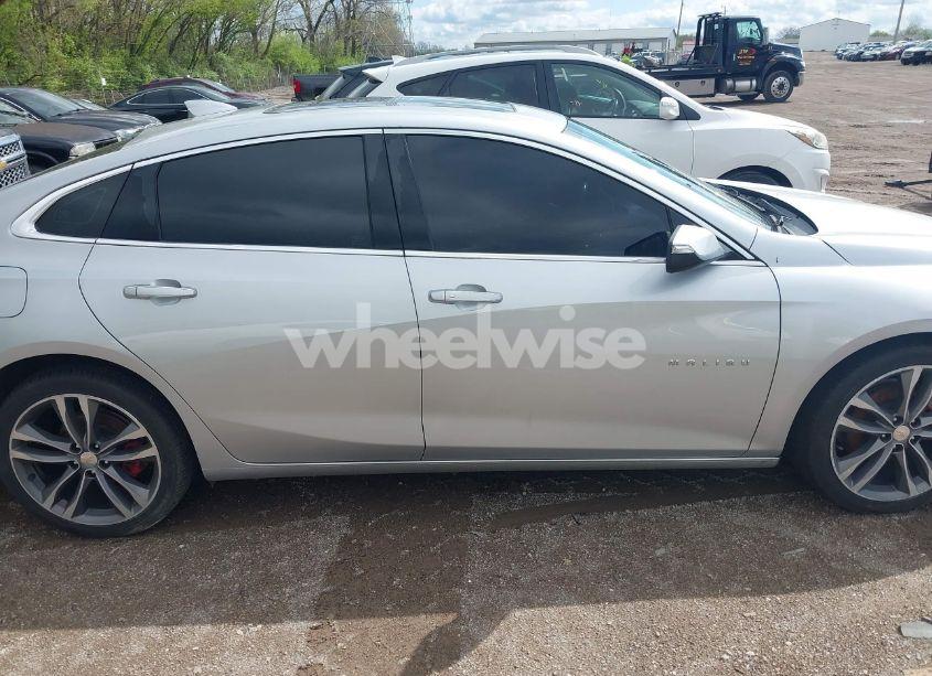 Photo 13 of 2020 Chevrolet Malibu FWD PREMIER (VIN 1G1ZE5SX8LF032978)