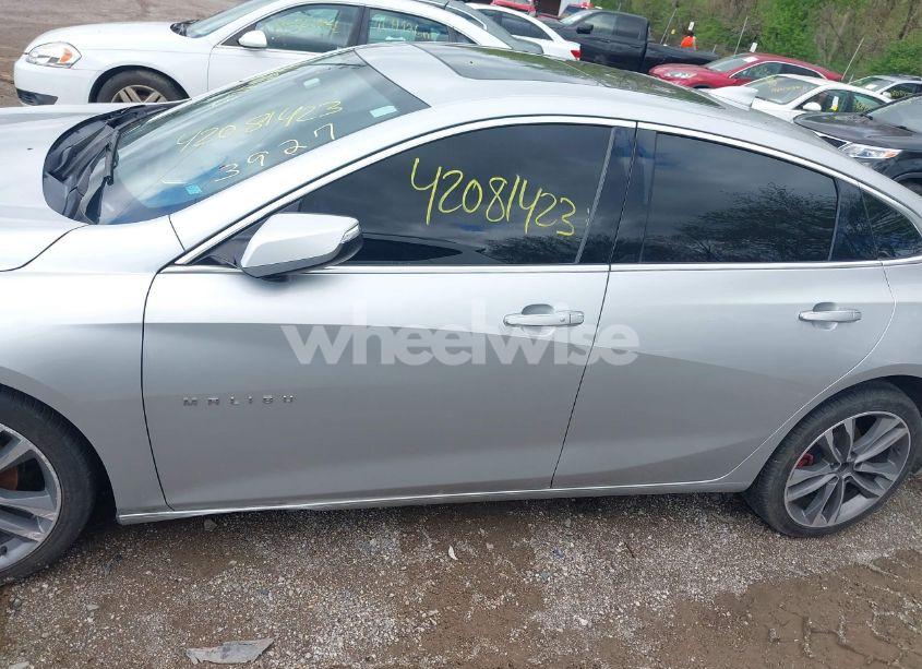 Photo 14 of 2020 Chevrolet Malibu FWD PREMIER (VIN 1G1ZE5SX8LF032978)