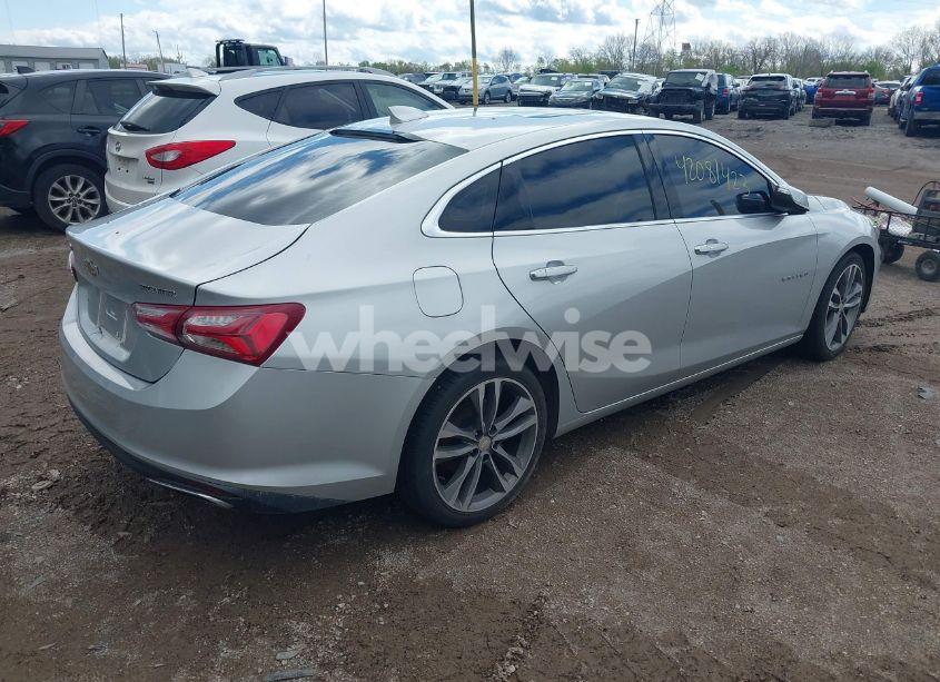 Photo 4 of 2020 Chevrolet Malibu FWD PREMIER (VIN 1G1ZE5SX8LF032978)