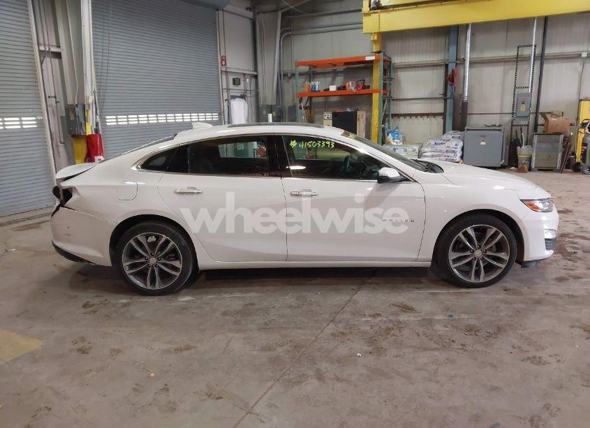 Photo 13 of 2020 Chevrolet Malibu FWD PREMIER (VIN 1G1ZE5SX8LF143420)
