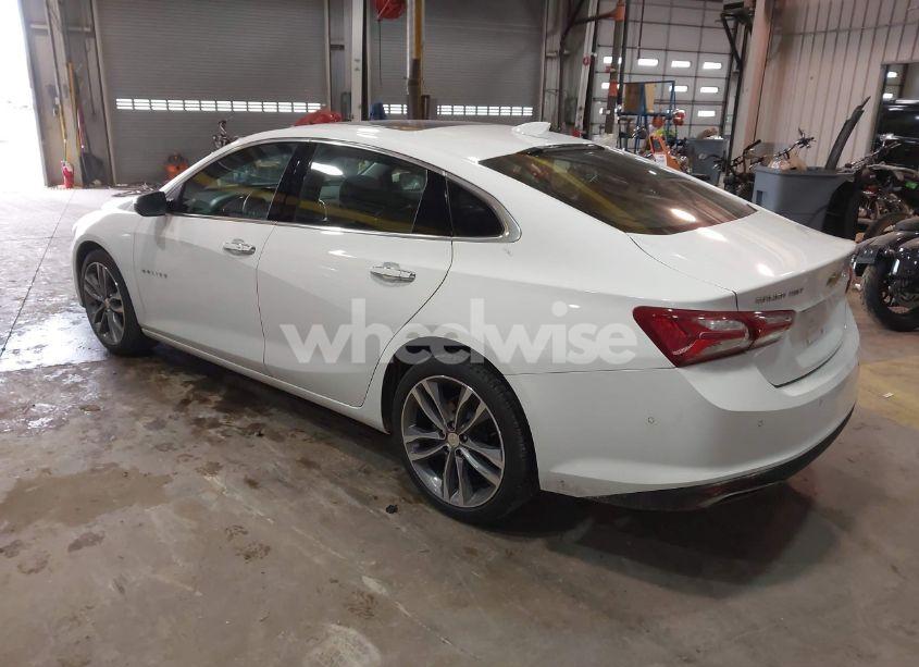 Photo 3 of 2020 Chevrolet Malibu FWD PREMIER (VIN 1G1ZE5SX8LF143420)