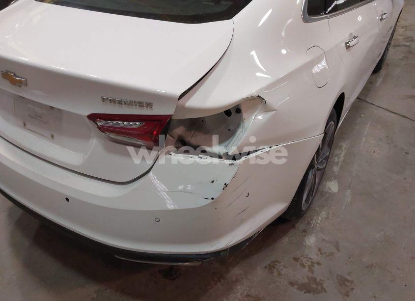 Photo 6 of 2020 Chevrolet Malibu FWD PREMIER (VIN 1G1ZE5SX8LF143420)