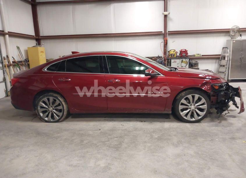 Photo 13 of 2018 Chevrolet Malibu PREMIER (VIN 1G1ZE5SX9JF103988)