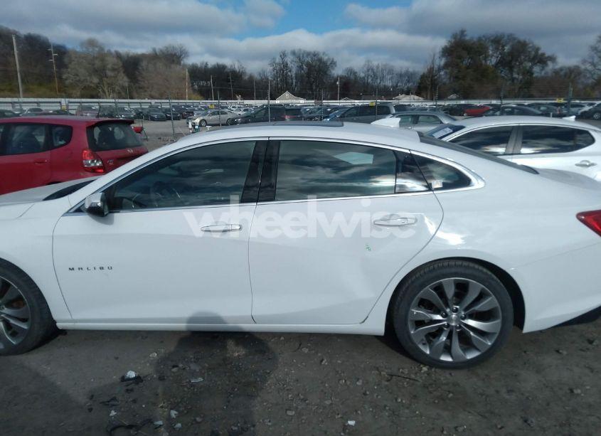 Photo 14 of 2018 Chevrolet Malibu PREMIER (VIN 1G1ZE5SX9JF121164)