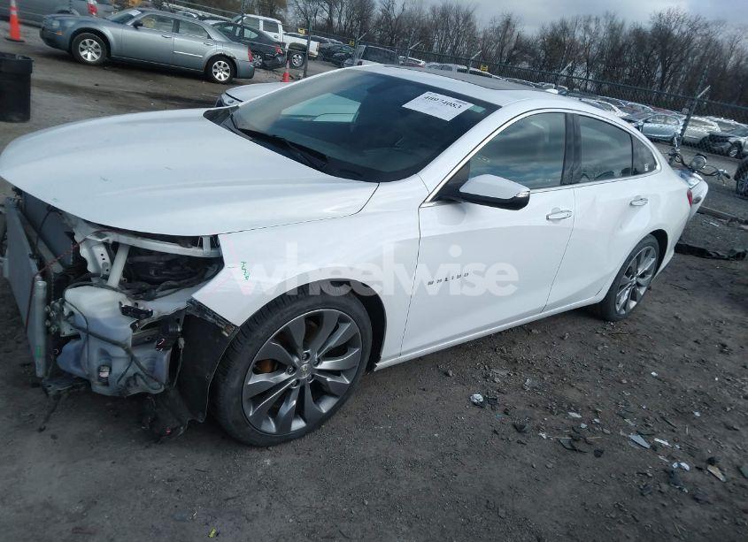 Photo 2 of 2018 Chevrolet Malibu PREMIER (VIN 1G1ZE5SX9JF121164)