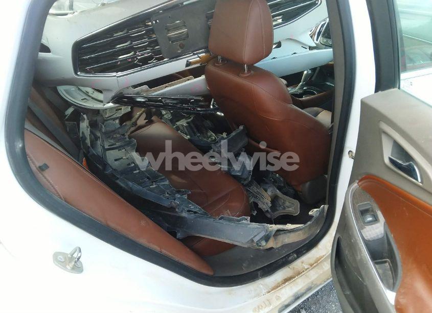 Photo 8 of 2018 Chevrolet Malibu PREMIER (VIN 1G1ZE5SX9JF121164)