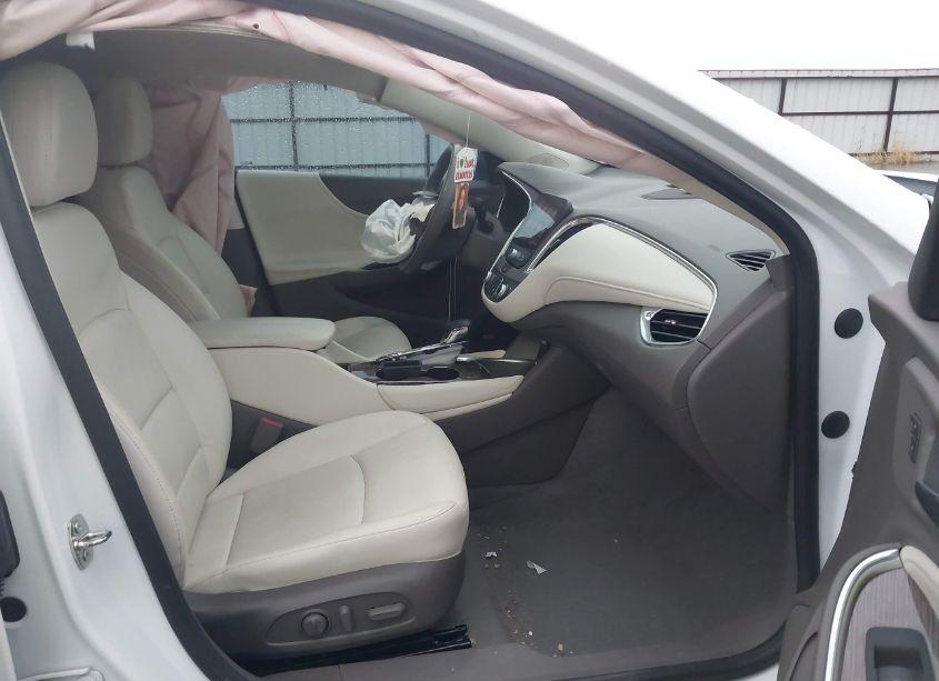 Photo 5 of 2022 Chevrolet Malibu FWD PREMIER (VIN 1G1ZE5SX9NF203661)