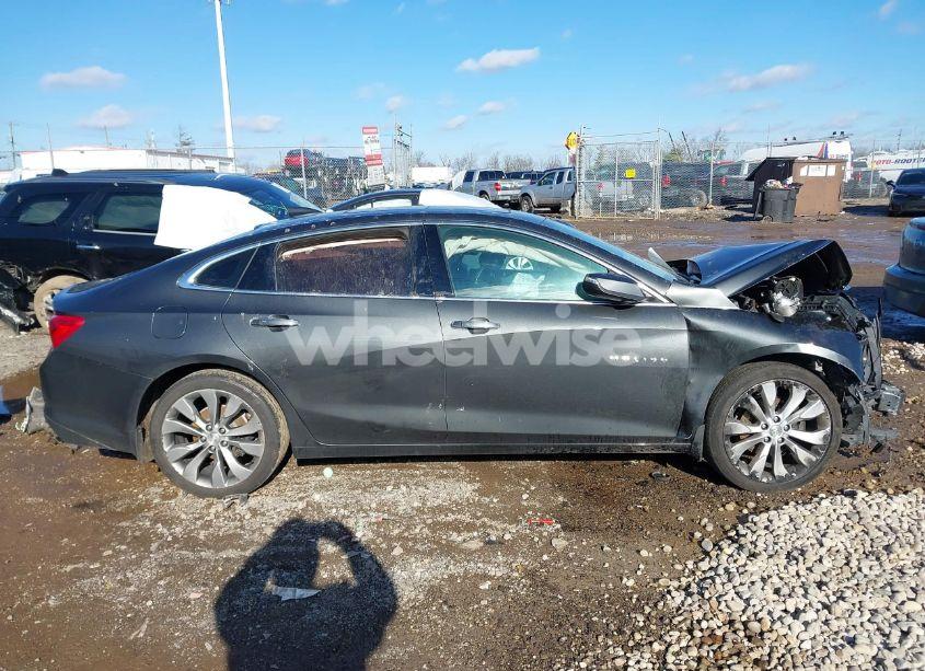 Photo 14 of 2018 Chevrolet Malibu PREMIER (VIN 1G1ZE5SXXJF112800)