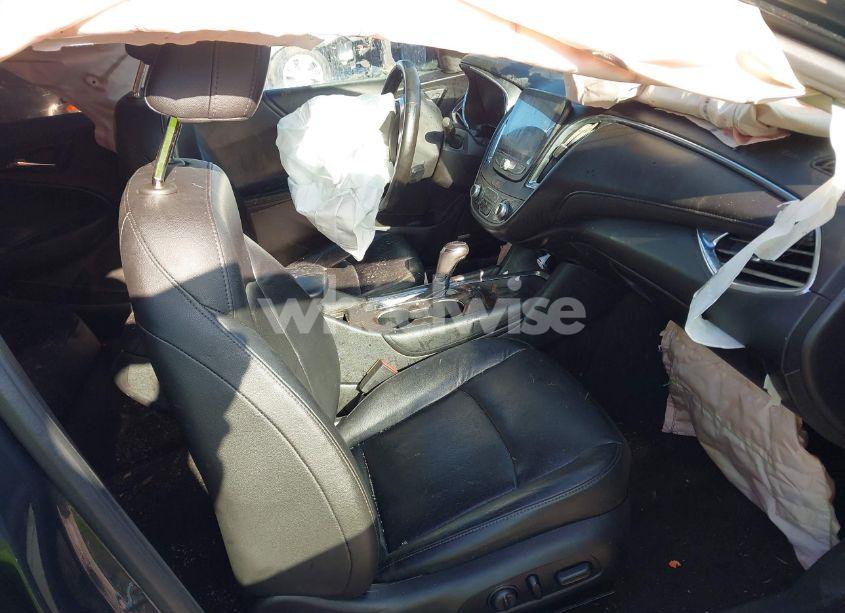 Photo 5 of 2018 Chevrolet Malibu PREMIER (VIN 1G1ZE5SXXJF112800)