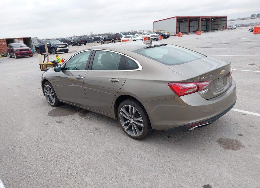 Photo 3 of 2020 Chevrolet Malibu FWD PREMIER (VIN 1G1ZE5SXXLF009704)