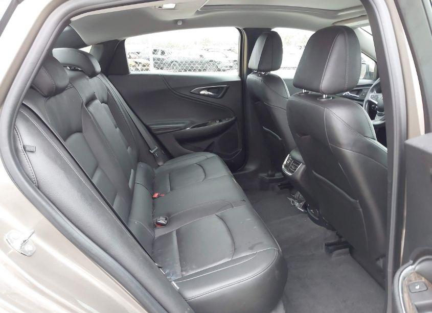 Photo 8 of 2020 Chevrolet Malibu FWD PREMIER (VIN 1G1ZE5SXXLF009704)